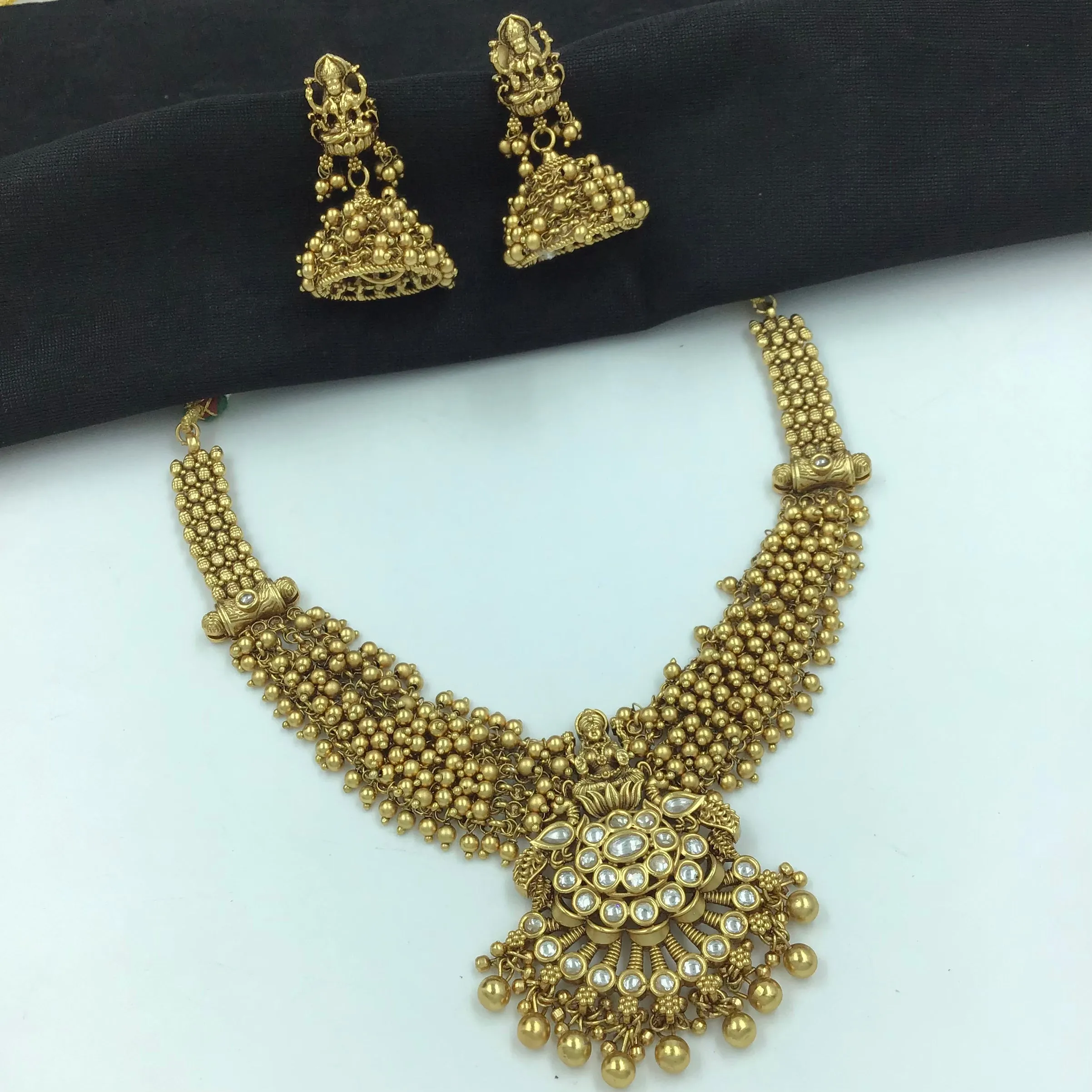Antique Gold Plated Round Neck Temple Necklace Set 9993-28