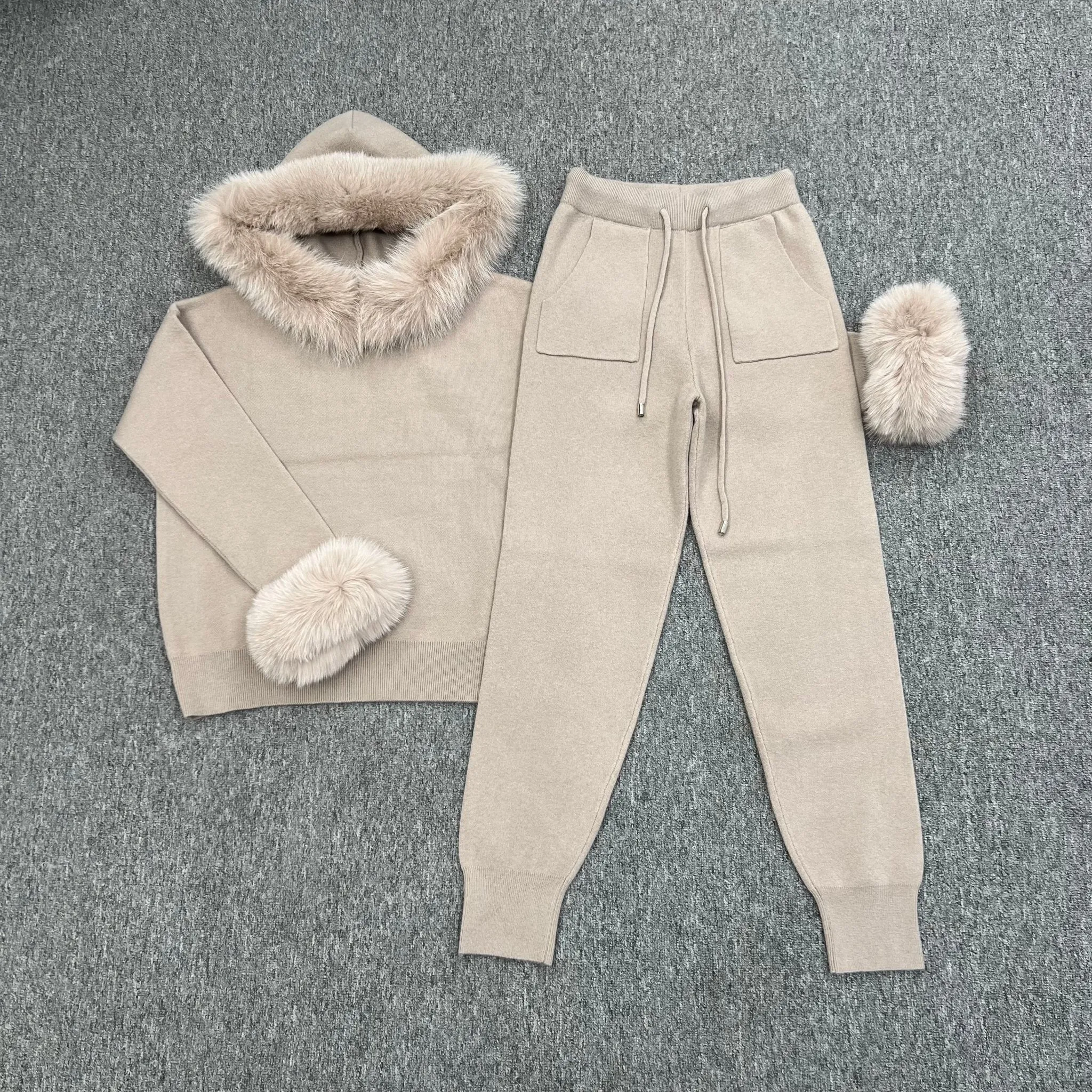 Luxurious Beige Tracksuit with Fur-Trimmed Hood and Cuffs