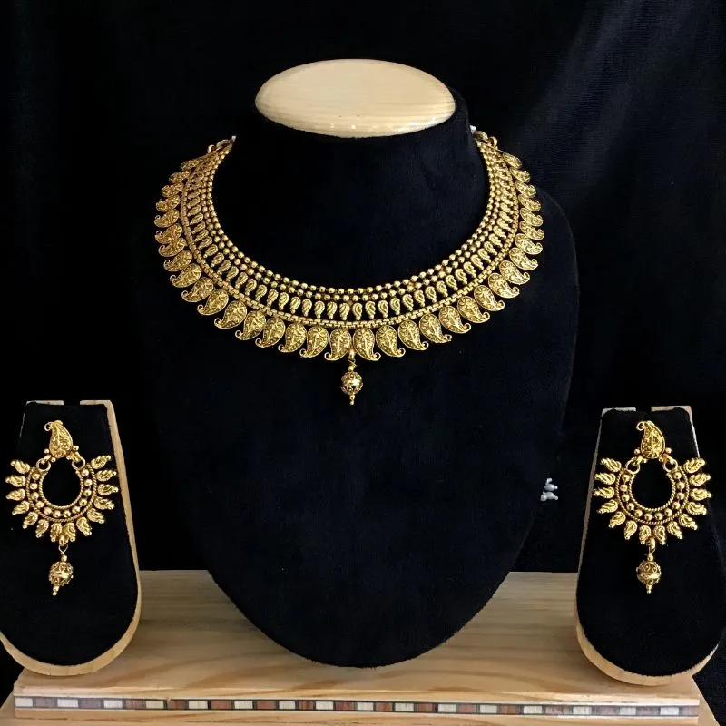 Gold Gold Look Necklace Set 11467-7525