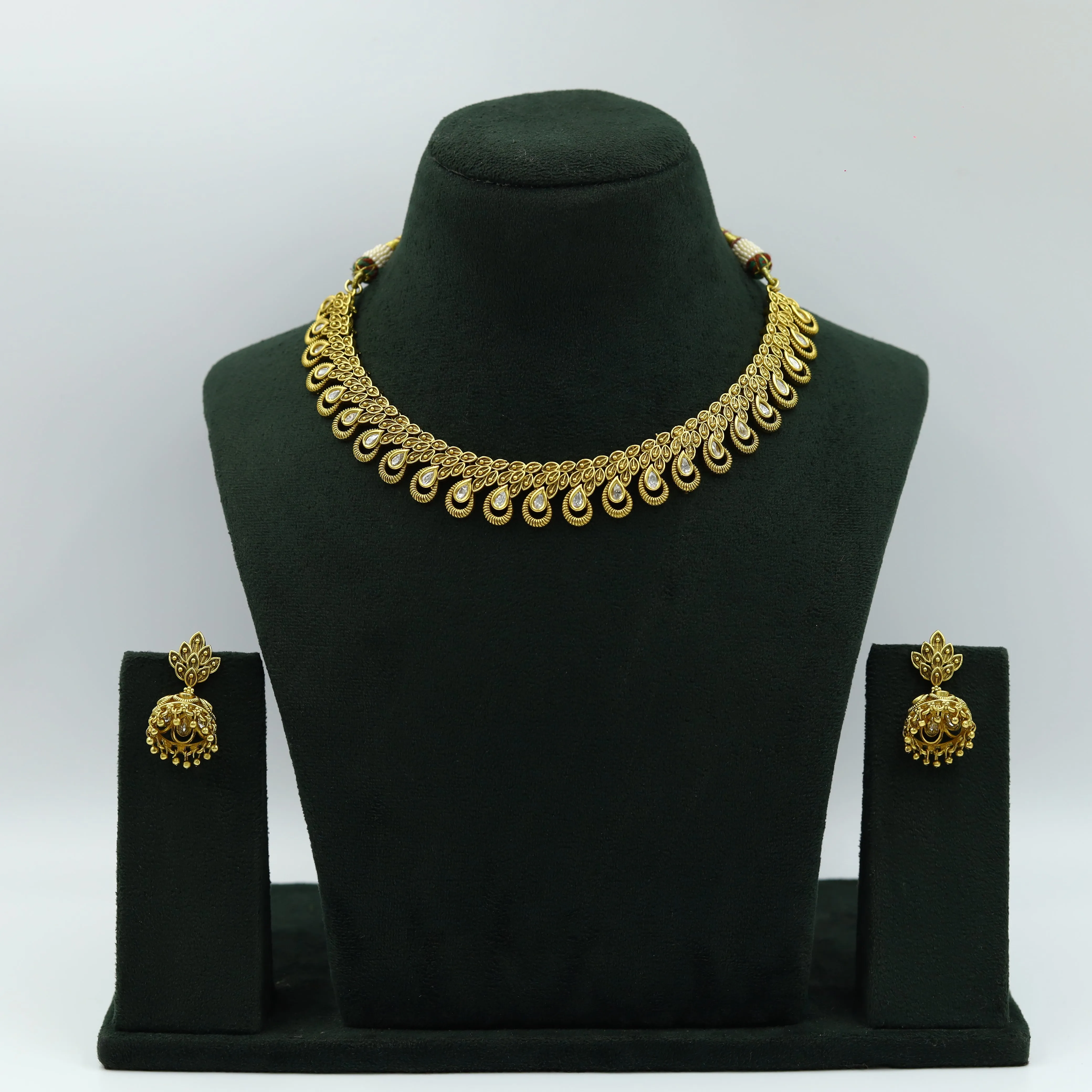 Round Neck Antique Necklace Set 6435-28